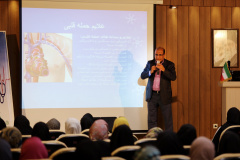 سخنرانی درباره پیشگیری از بیماریهای قلبی عروقی در خانه سلامت شهرداری تهران توسط دکتر اکبر نیک پژوه